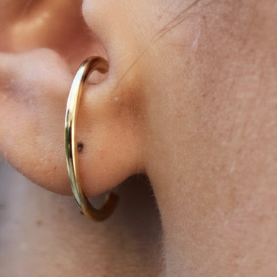 14k solid gold wrap cuff huggie earring - sculptural gold ear wrap cuff, yellow gold
